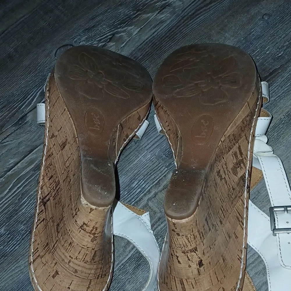 BOC Born Concept Gaetana White Flower Cork Wedge Sandals Women’s Size 10